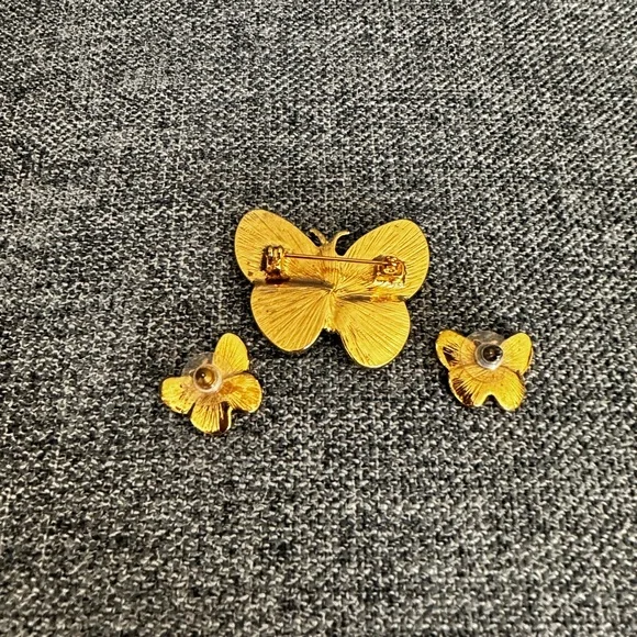 Talbot Cream Butterfly Brooch and Earring Set - Picture 2 of 2